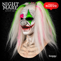 Máscara Soggy Hyper Mask, vista principal del payaso con nariz de espiral y cabello blanco con mechones verdes y rosas